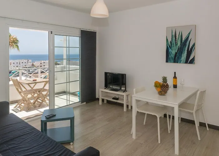 Vacation Apartment Rentals in Puerto del Carmen (Lanzarote)